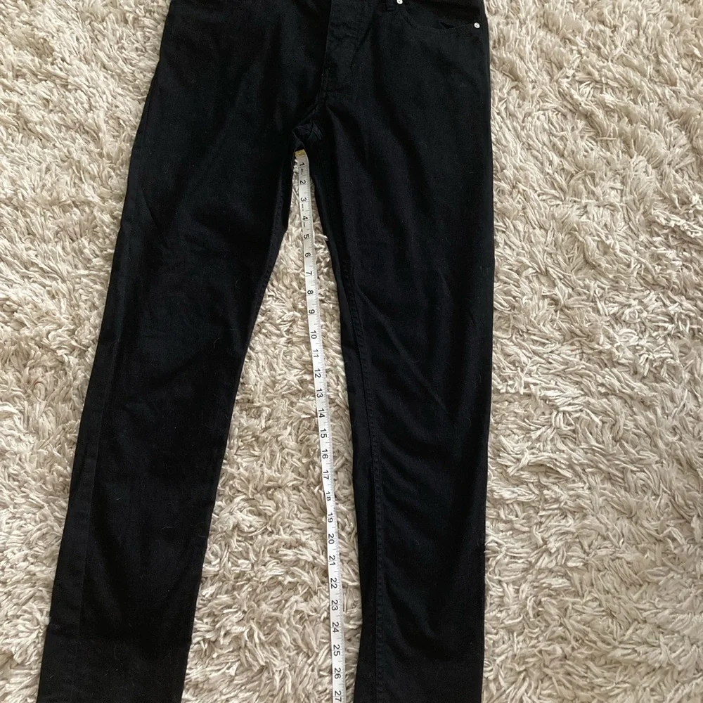 Jeans - Picture 3 of 4